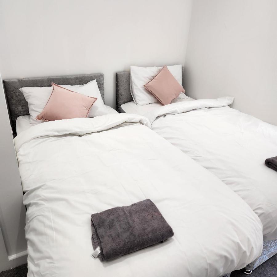 Comfy Diamond Ensuite Room Maidstone With Free Parking And Speedy Wifi Eksteriør billede